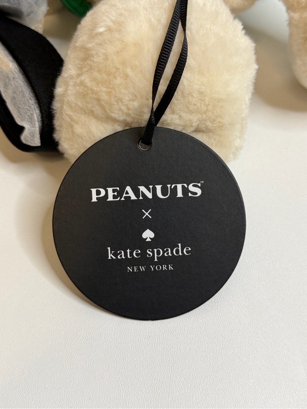 Kate Spade Peanuts X KSNY Snoopy 3D Dog Crossbody - Picture 13 of 14